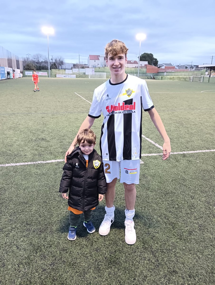 TORPEDO1966's tweet photo. Hoy también se ha producido el debut en competición oficial de nuestro juvenil Rodrigo Ramírez Calderón. Enhorabuena Rodri y que sea el primero de muchos. La cantera sigue dando sus frutos y la apuesta por esta es clara. https://t.co/2DE7vd5WBz