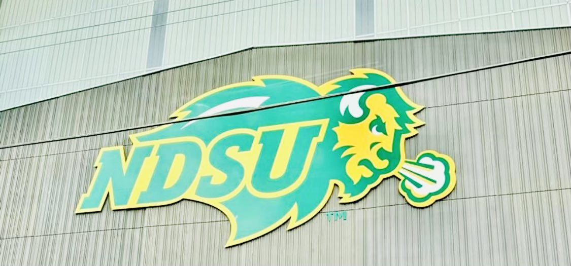 Tonyfisher24's tweet image. Had a great junior Day @NDSUfootball  yesterday thank you guys!! Looking forward to making it back down in the spring!! 

@MisterLilly @FBCoachLarson @NDSUathletics @CoachCrutchley @BHSREDDEVILFB