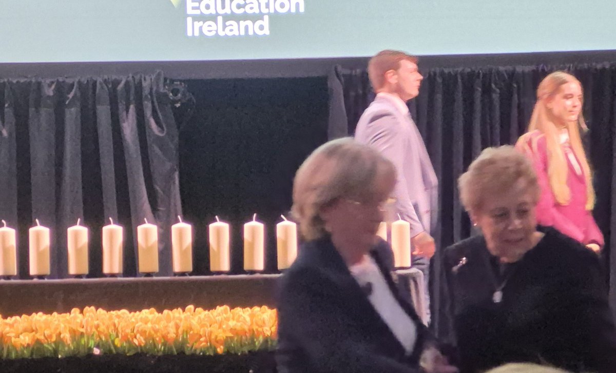 laoghain's tweet photo. It was a privilege to attend the #HolocaustRemembranceDay commemoration in the @MansionHouseDub this afternoon. An honour to hear the testimony of holocaust survivors #TomiReichental, #SuziDiamond, and keynote address by @PresidentIRL https://t.co/JLgO2tVfKI