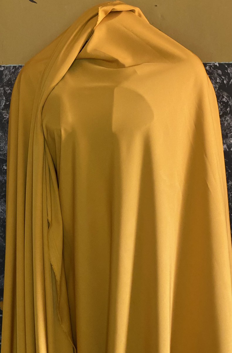A_halimahh's tweet image. Plain crepe available in all colors

Price is 2000 per trouser 

Beautiful vintage crepe prints
Price is 2000 per yard