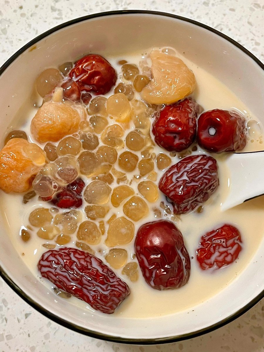 Rose45233's tweet photo. I recently learned a new healthy dessert from a YouTube video. It won’t make you fat! And it’s very suitable for girls https://t.co/kXbeTYqFaX