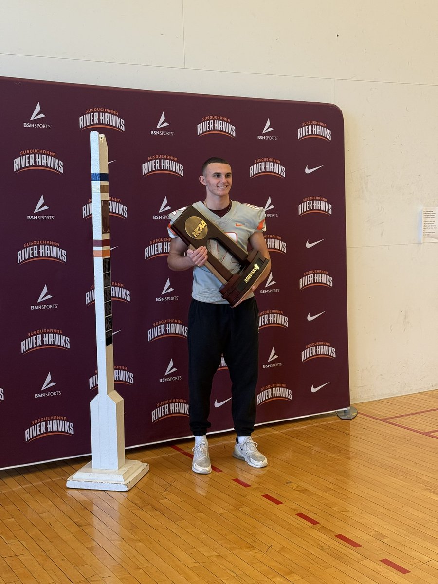 aaron_angelo06's tweet photo. I had a great time at my visit at Susquehanna University! It was a great time touring campus and meeting all the coaches and players. Thank you @SU_CoachWiand for the opportunity! https://t.co/jfgdnXcCCX
