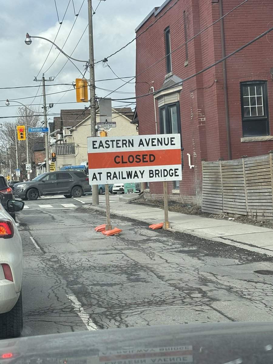 dasling27's tweet photo. @cityoftoronto is this important enough to block a Carlaw N traffic lane for?  Pls advise. (Carlaw and eastern) https://t.co/d7rA9HjngE