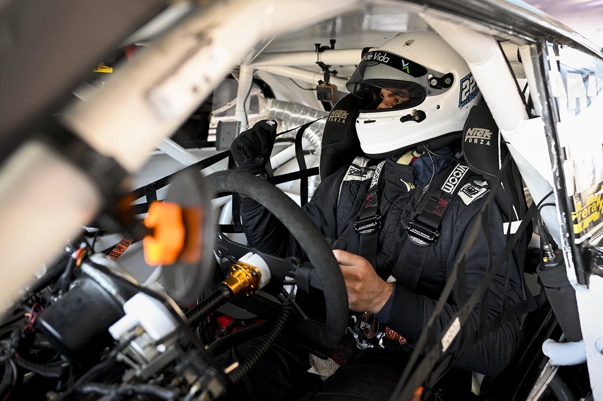 Nuestro fin de semana en fotos 🫡

Buen finde para arrancar otro año más dentro del TC Pista Mouras, mejoramos en cada salida a pista con Esteban y terminamos sumando buenos puntos con un P8 en la final 🏁

A seguir trabajando que esto recién empieza 😎💪🏼

#BrunoMS 🔸