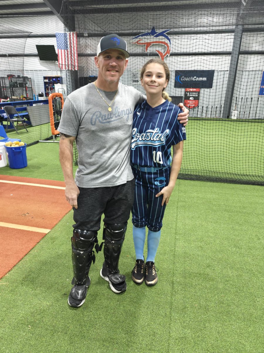 AvaSanks2030's tweet photo. Saturday was another great day working with my favorite catching coach! Thank you, Coach @ShaneCahalan, for all you do! Thank you, Coach @kbcarson17, for letting us use those great facilities! https://t.co/wLSa7lLPSf