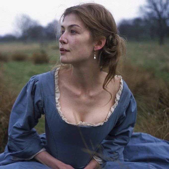 Happy Birthday, Rosamund Pike!