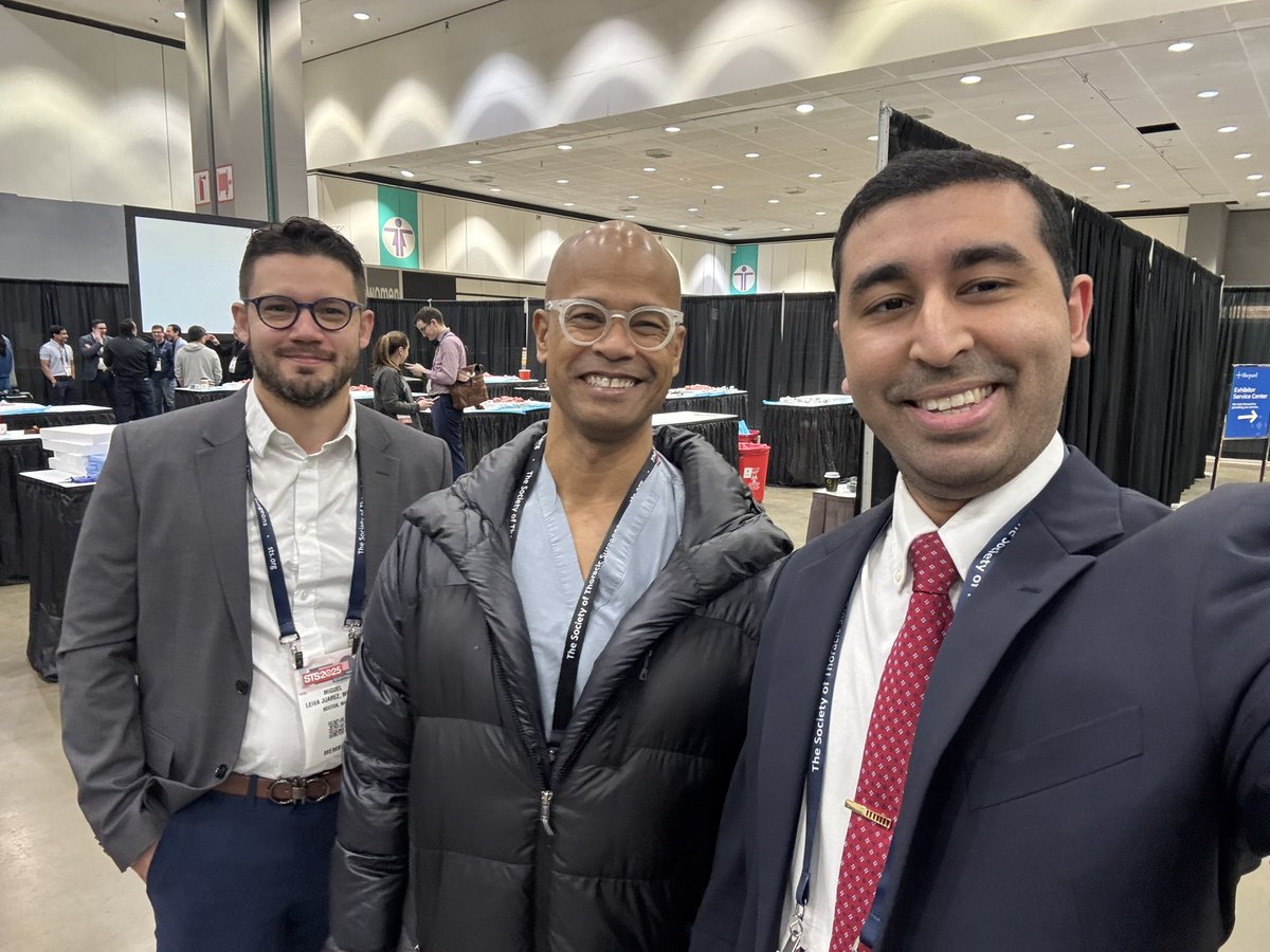 Mujtaba Mubashir, MD (@mmubashirmd) on Twitter photo Thoracic fellows <a href="/bethisraellahey/">Beth Israel Lahey Health</a> with <a href="/SidhuGang/">Sidhu Peña Gangadharan 🇺🇸🇵🇭🇮🇳</a> at #STS2025 <a href="/mleivaj/">Miguel Leiva Juárez, MD, MSE</a>. Missing <a href="/SarahMiterMD19/">Sarah Miter, MD</a> @dianapratt. Great meeting <a href="/STS_CTsurgery/">The Society of Thoracic Surgeons</a> Thoracic fellows <a href="/bethisraellahey/">Beth Israel Lahey Health</a> with <a href="/SidhuGang/">Sidhu Peña Gangadharan 🇺🇸🇵🇭🇮🇳</a> at #STS2025 <a href="/mleivaj/">Miguel Leiva Juárez, MD, MSE</a>. Missing <a href="/SarahMiterMD19/">Sarah Miter, MD</a> @dianapratt. Great meeting <a href="/STS_CTsurgery/">The Society of Thoracic Surgeons</a>