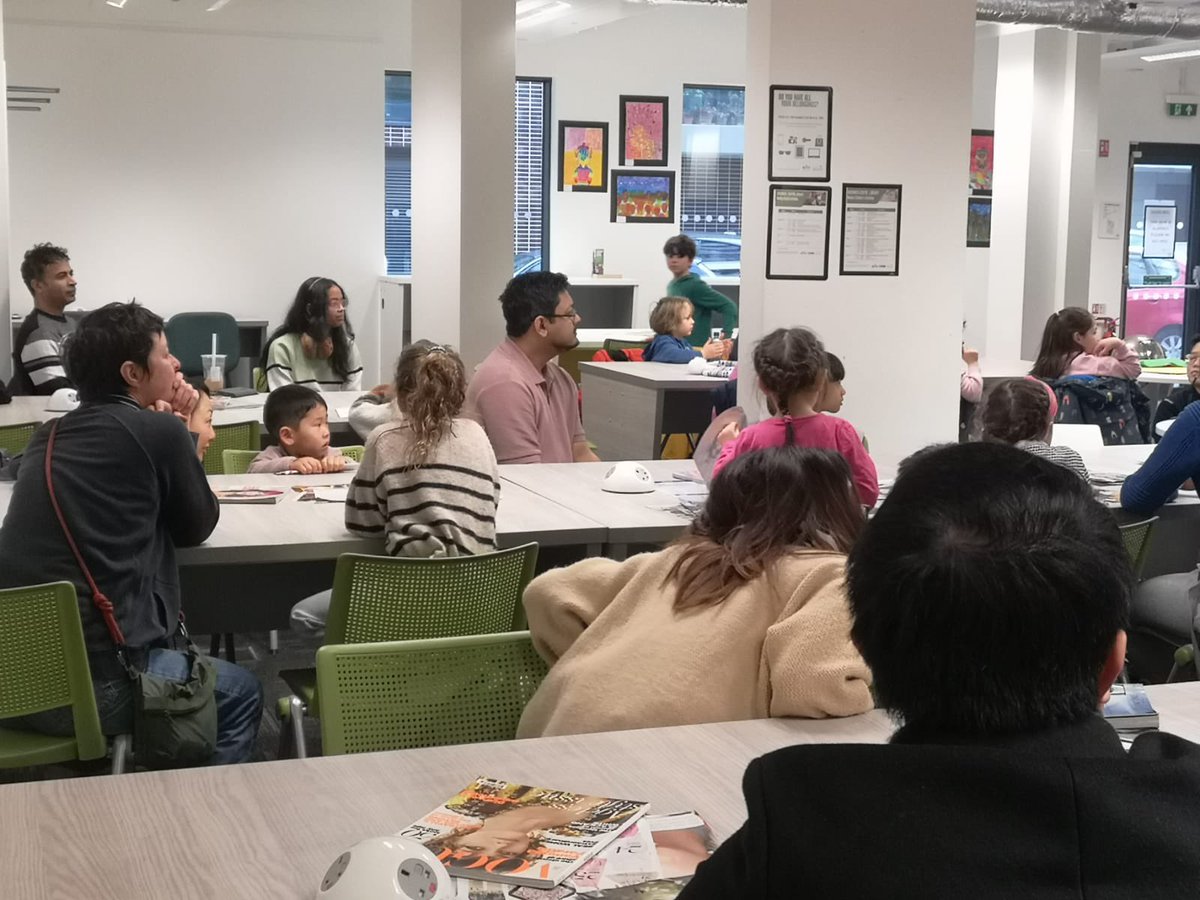 greenwich_clib's tweet image. 🎨 Huge success! Bella Mung’s Studio led an incredible kids &amp;amp; teens art workshop &amp;amp; displayed their stunning creations in the library. 🖌️ Visit us to celebrate their amazing talent! 🌟 #ArtInTheLibrary
@GreenwichLibs @Better_UK @Royal_Greenwich #LoveYourLibrary