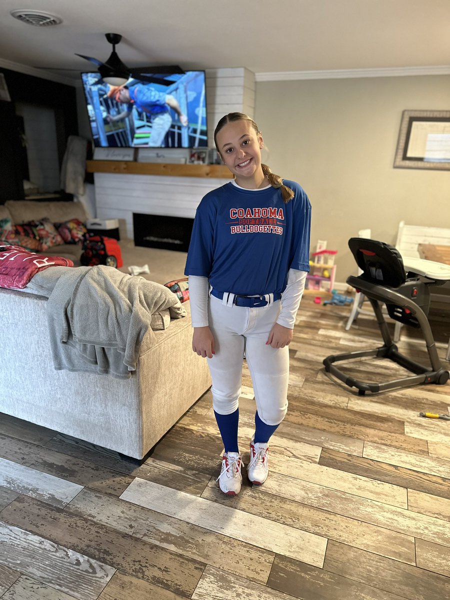mrs_ditto's tweet photo. On a happy note, Madix scored the first run of the season yesterday and I finally got my two besties back together. https://t.co/aPneoNkeLs