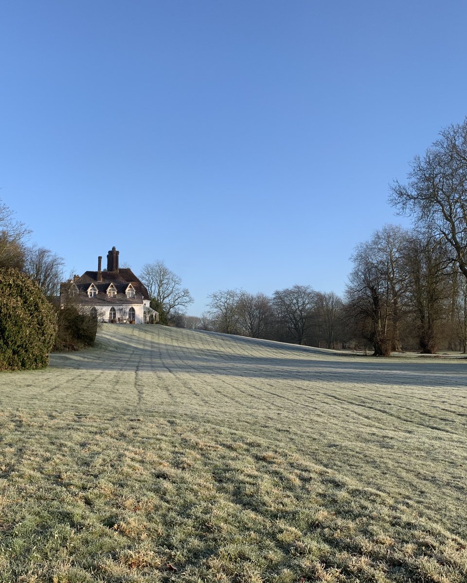 HoughtonLodgeGarden tweet media