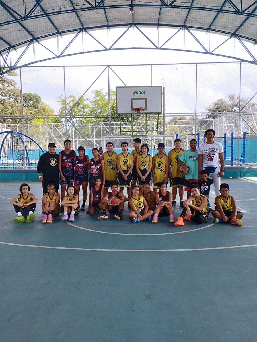 jcru12's tweet photo. Excelente comienzo de 2025. Categorías sub 14 . Continuamos adelante con trabajo y humildad.  #Horses12basketballacademy #coachjuancarlosrodriguez https://t.co/6DNXXoBYAV