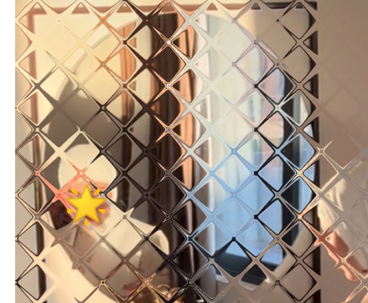 هالنوع من التغريدات كولش ما حبه لكن الضرورة اقتضت⛔
لمن تكون بعمر والدي وتبحث وراي عن خطأ عيب❌
ابحث باخطائك وصححها لان مابقى لعمرك شي حتى تلحق تلتفت لآخرتك🔥
لمن تدخل للبنات(وانت المفروض تكون رجل) وتحكي ريهام تركت تويتر بسبب مريم عيب عليك❌هذه سوالف بنات مراهقات حتى مو مراهقين