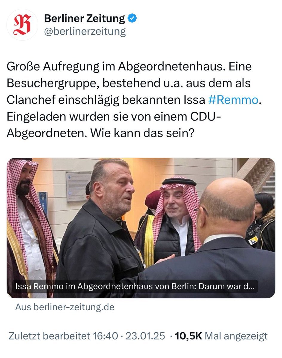 HMKnapp's tweet photo. Es wird immer schwieriger für Staatsfunk die Bevölkerung vor der Erkenntnis zu bewahren, dass ja, man kann Kriminelle abschieben. Wenn man denn will.
Dass ein Staat auch mit brutalster Mafia ruckzuck „abfahren“ kann (wenn er will), hat El Salvador vorgezeigt.
Deutschland #Remmo👇 https://t.co/xaJK3CmLcZ
