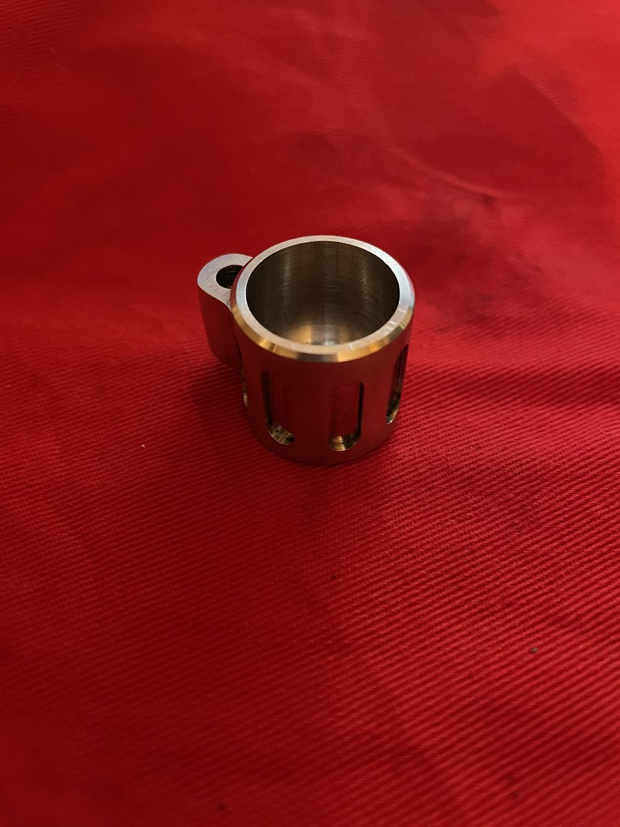 Pushing the boundaries on the  ‘74 Nuovo Record RD. Machined a new alloy spring barrel from a solid 40mm diameter bar and then slotted it. Weight is down to a very respectable if not record 154.35g. Let’s see what I can do next