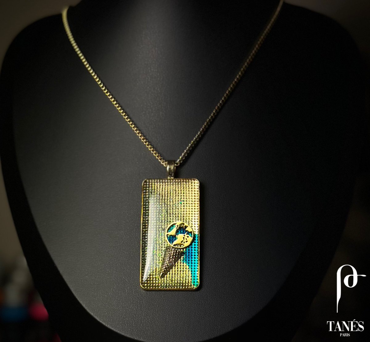 TanesParis's tweet photo. WORLD CUP 🍦🌎

« La terre est la seule planète où trouver du chocolat, Préservons-la »

Disponible ici : https://t.co/l520tNB0k6

#bijoux #resinart #JewelryAddict #Jewelry #handmade #art https://t.co/OH1fgpVVTe