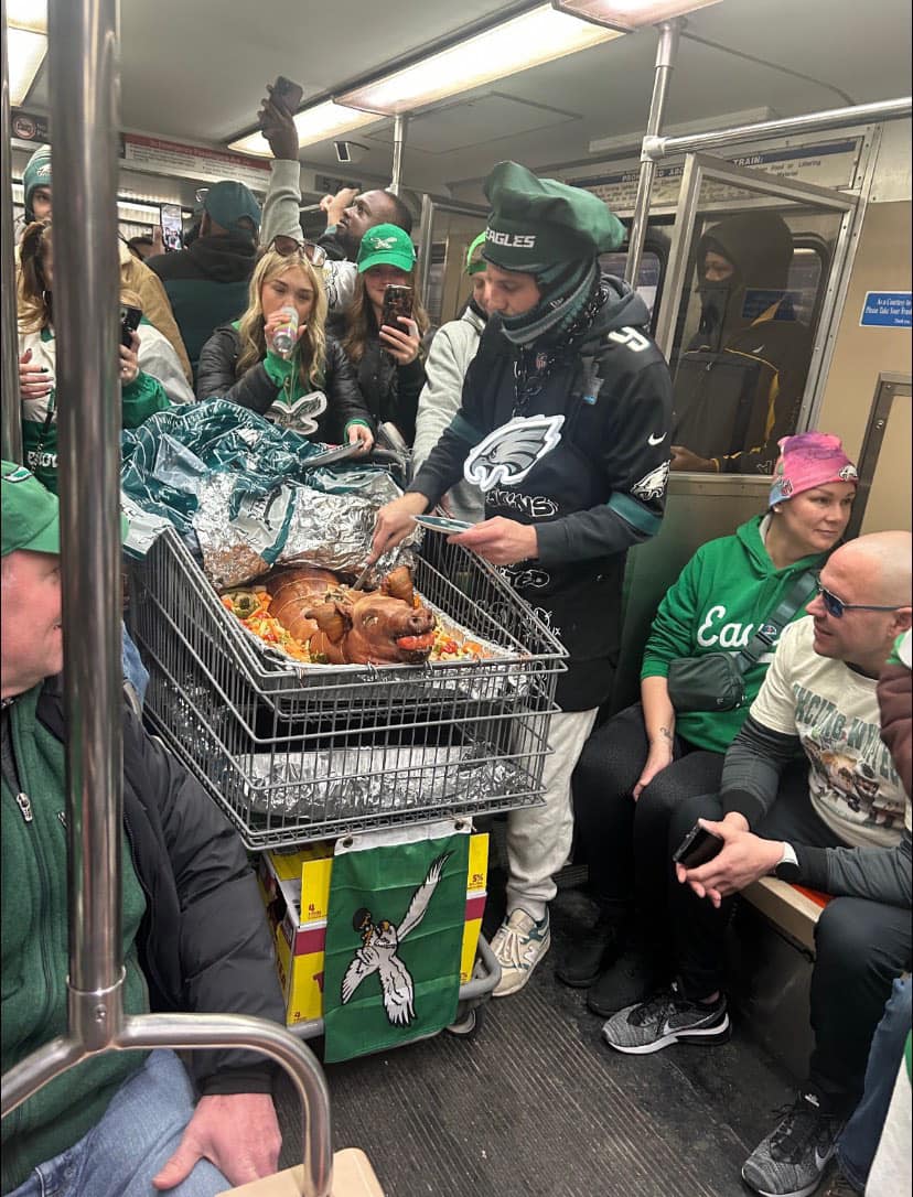 On Pattison (@onpattison) on Twitter photo Dude brought the Philly grill on Septa earlier today! 😂
#FlyEaglesFly
Photo: <a href="/HughE_Dillon/">PhillyChitChat</a> Dude brought the Philly grill on Septa earlier today! 😂
#FlyEaglesFly
Photo: <a href="/HughE_Dillon/">PhillyChitChat</a>
