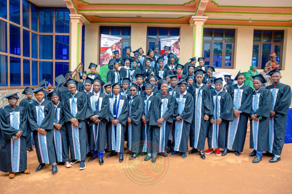 RTNBurundi's tweet photo. #Burundi: L'Institut Supérieur Paramédical de #Gitega #ISPG célèbre ses 10 ans d'existence! Au programme: remise des diplômes à la 8ᵉ promotion, ouverture solennelle de l'année académique 2024-2025 et le lancement du cycle de Master en Sciences de la Santé Publique. https://t.co/Q4hrCZBYpK