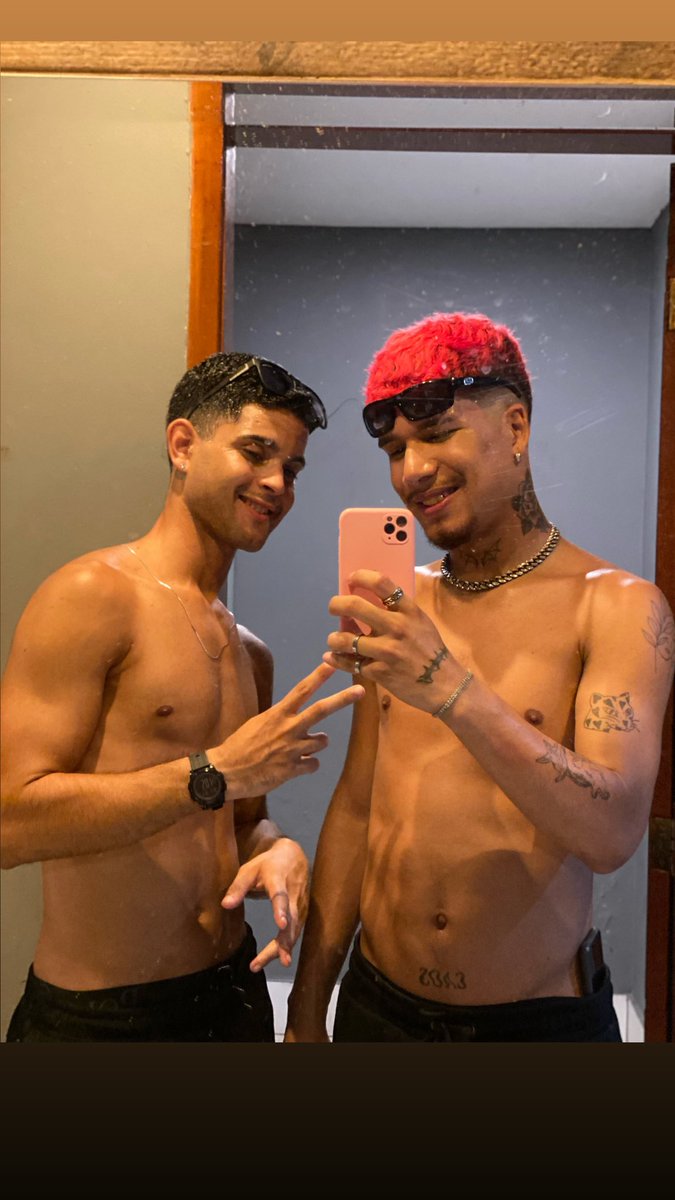RodrigoSQ021's tweet photo. A noite foi com eles! Amooo❤️😮‍💨 https://t.co/gQ14FUT3Fb