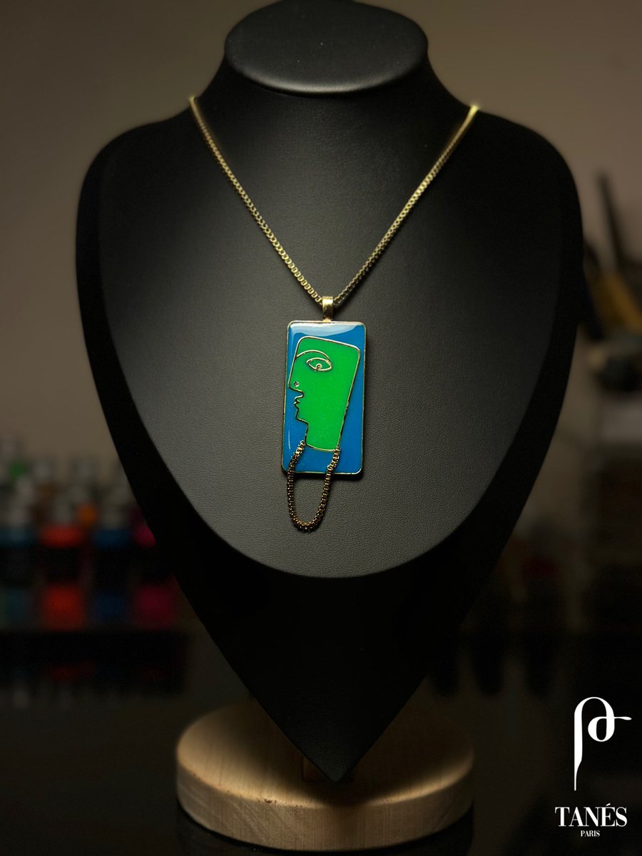 TanesParis's tweet photo. PICASS’OHH 🎨

«Un tableau ne vit que par celui qui le regarde…»

Disponible ici : https://t.co/l520tNB0k6

#bijoux #resinart #JewelryAddict #Jewelry #handmade #art https://t.co/AnHuEXauf4