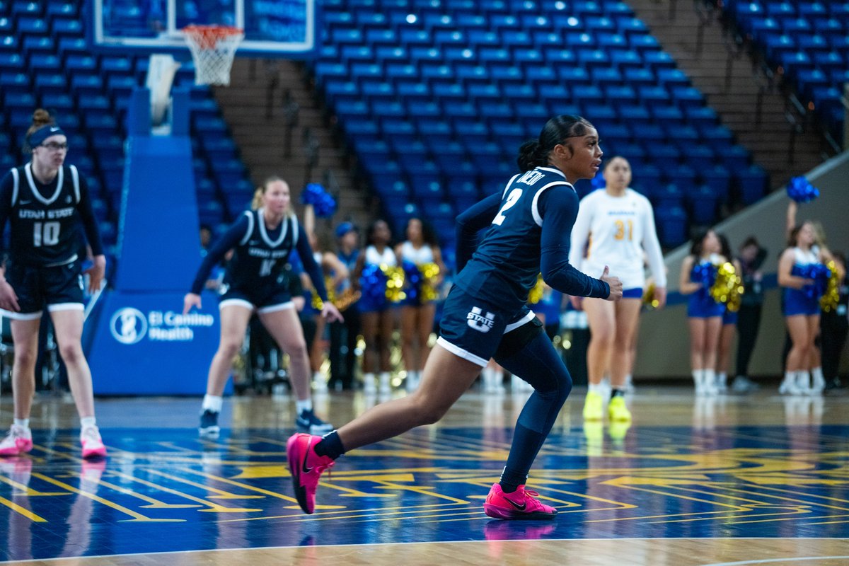 USUWBasketball's tweet photo. #AggiesAllTheWay https://t.co/ttrEnr77cw