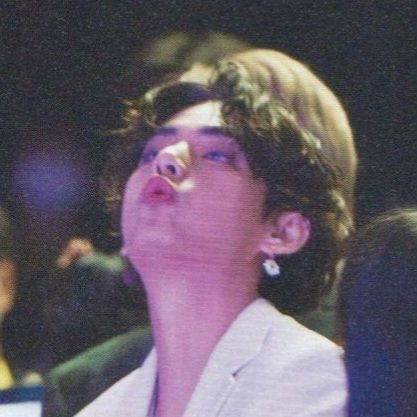 taehyung lips (@kthprettylips) on Twitter photo 