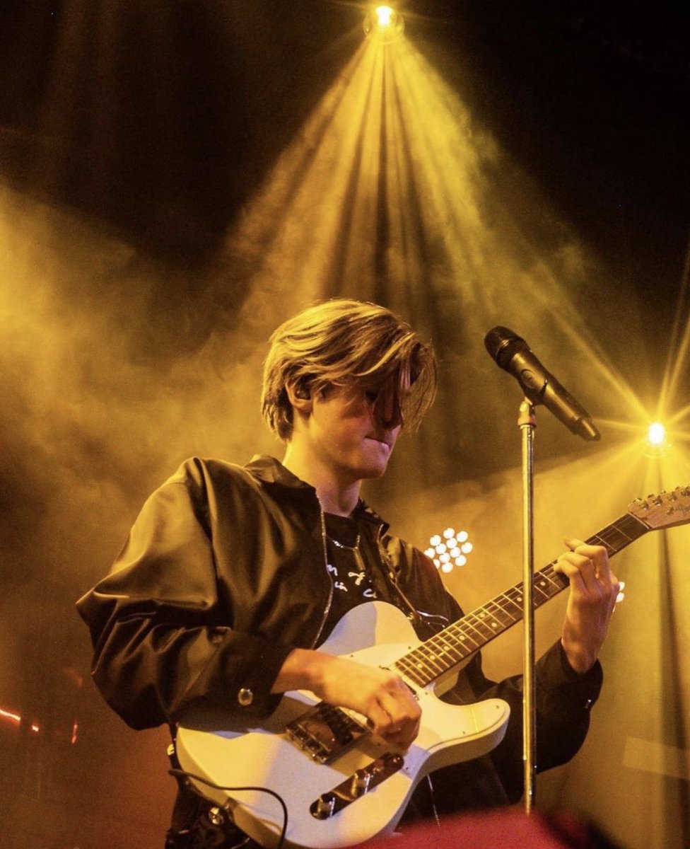 Amores Caóticos Bot / PC EN FÍSICO tweet media