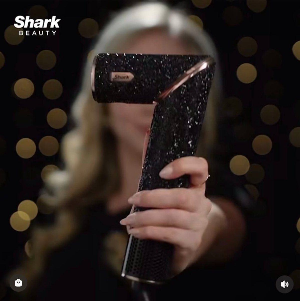 EmilyWalklett's tweet photo. Shark Ninja Sparkle FlexStyle Black-Diamond advert ✨💖📸
@SharkNinja @sharkbeauty @SharkHomeUK @SharkHomeUS #SharkBeauty #SharkBeautyUK #SharkNinja #SharkFlex #SharkFlexStyle #SharkFlexFusion #SharkFlexStyleSparkle #ForAllHairKind #HairModel #Model https://t.co/WkyZjLcPsL