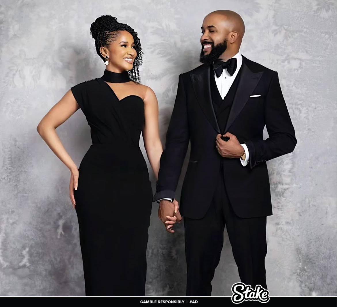TheDamiForeign's tweet image. 2baba and annie don disappoint me, na Banky W and Adesua I Dey look up to now.🙏🏽❤️