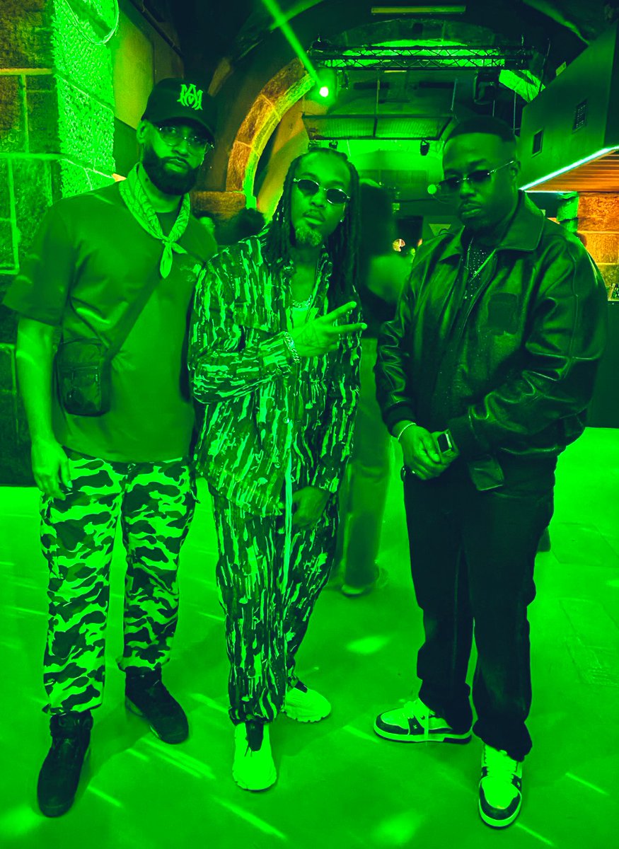 NOflexZONE191's tweet photo. Blood is thicker than water … 
@iamrahiz  
#OPP https://t.co/JzQs2FVmru