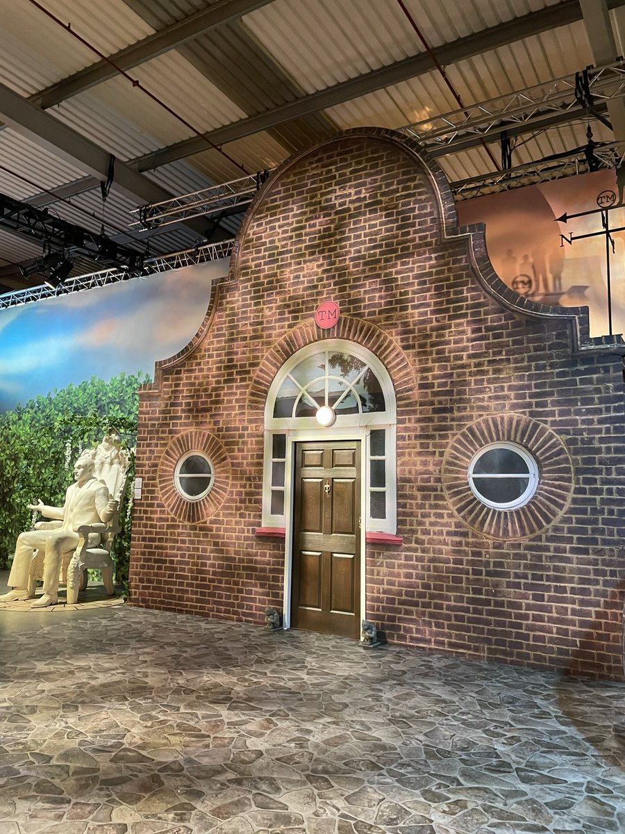 IamLauraKo's tweet image. All the fun things in London 😀 #ABBAVoyage #F1Exhibition #TaskmasterLiveExperience