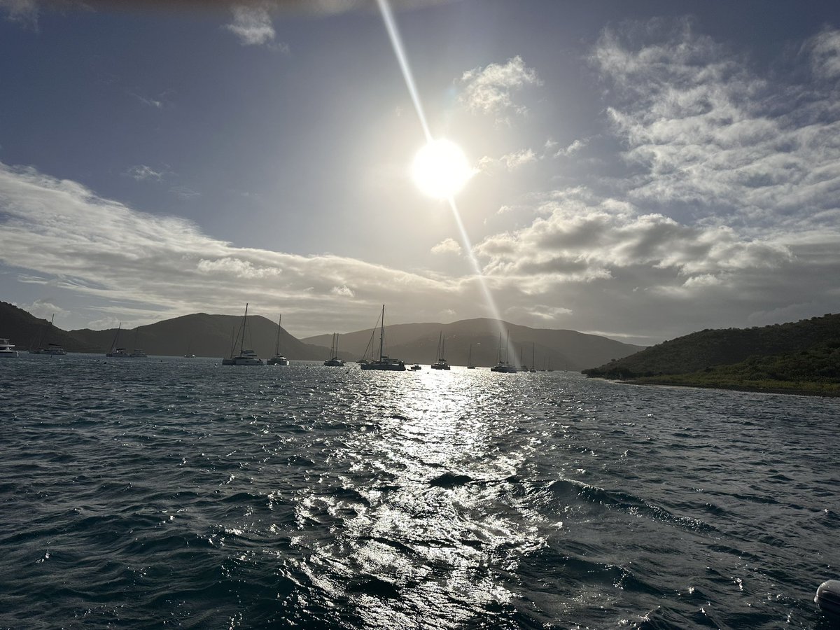 Henry_Boyd's tweet image. Saba Rock, Virgin Gorda