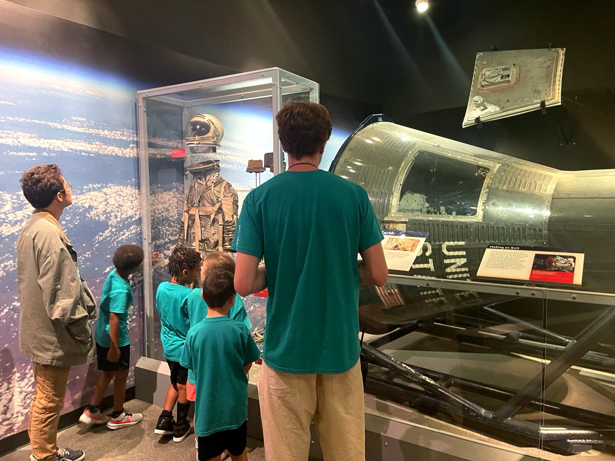 STLScienceCtr's tweet photo. Inspire the next generation of scientists as a Summer STEM Explorers #CampCounselor! 🧪⚙️ Guide ages 5–9 in hands-on STEM adventures, from robotics to paleontology. 💼 $16.80/hr | 📅 May 19–July 29, 2025 | 🕒 M–F shifts. Passionate about #STEM? Apply now: https://t.co/cvr6h0F1Bc https://t.co/aHO7HjEBOU
