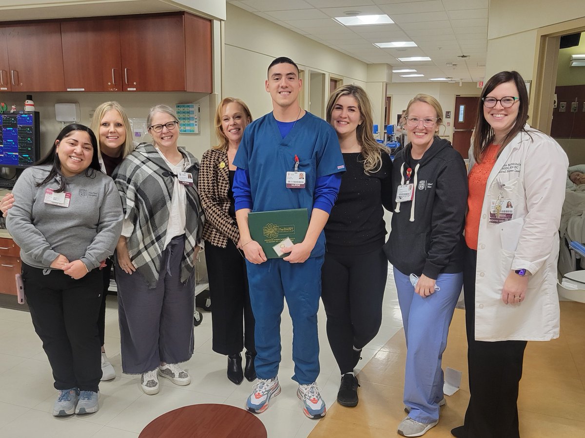 Loyola Medicine MD (@loyolamedmd) on Twitter photo Congratulations to MacNeal Hospital's <a href="/DAISY4Nurses/">DAISY Foundation</a> winner Refugio Avitia, RN. A patient's family member shared, "We were relieved that my mother had a nurse who was caring, hands-on, and could help translate and educate her."
View open positions here: bit.ly/3XaenCJ Congratulations to MacNeal Hospital's <a href="/DAISY4Nurses/">DAISY Foundation</a> winner Refugio Avitia, RN. A patient's family member shared, "We were relieved that my mother had a nurse who was caring, hands-on, and could help translate and educate her."
View open positions here: bit.ly/3XaenCJ