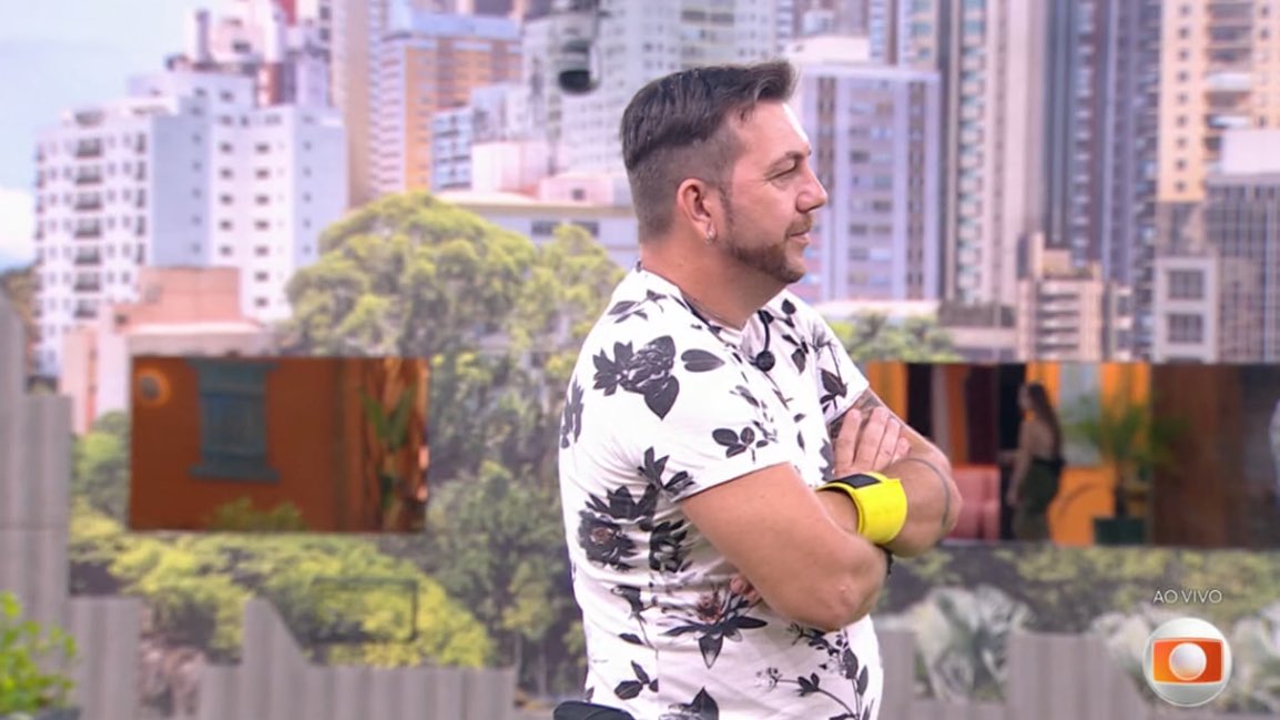 Dantinhas's tweet photo. 🚨BIGFONE: Camilla e Thamiris estão imunes e indicaram Edy e Raissa para o Paredão! Gostaram? #BBB25 https://t.co/5nEJZsJktP