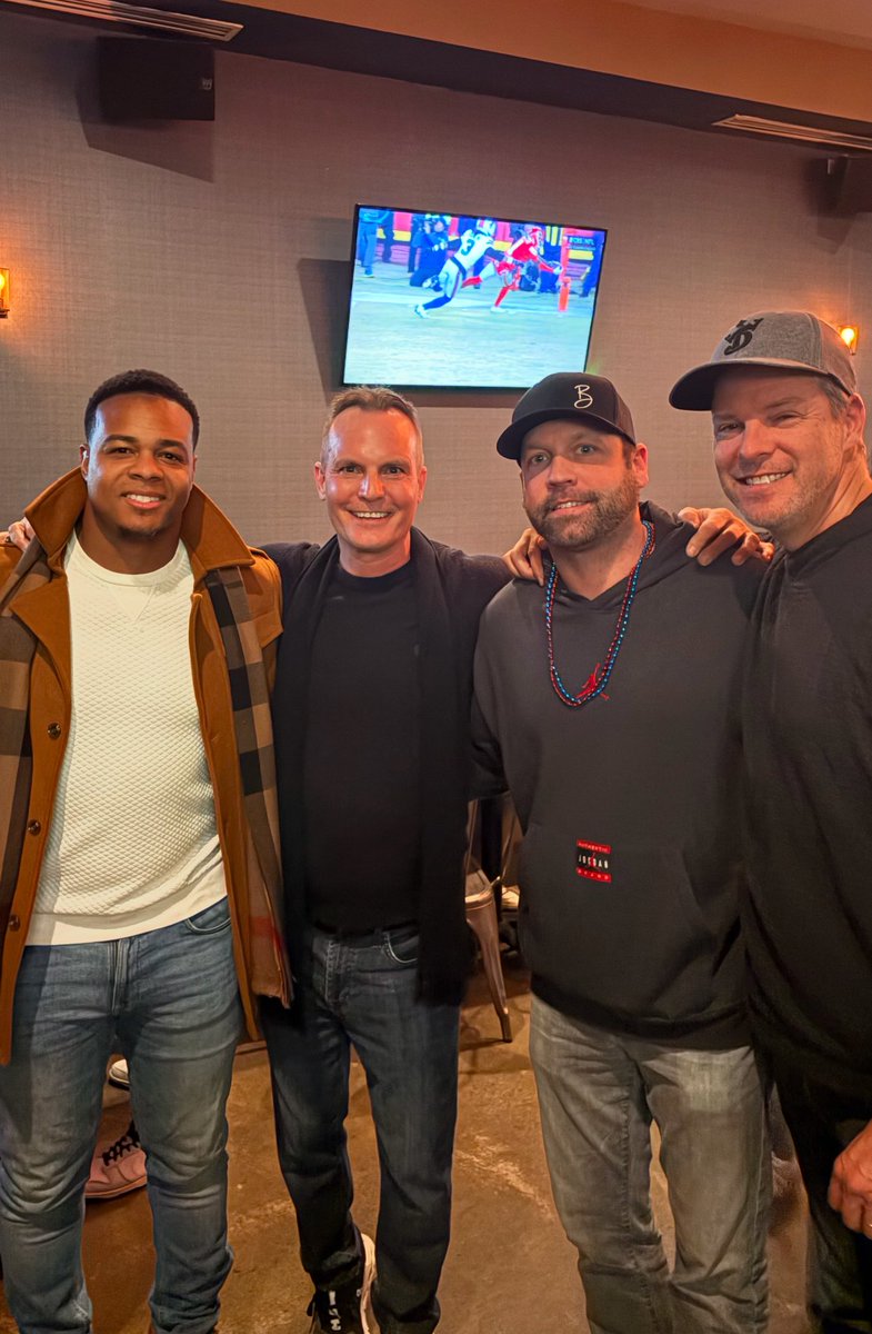 Teddy Greenstein (@teddygreenstein) on Twitter photo Not every day you get to meet two legends — <a href="/Pierre_Thomas/">Pierre Thomas</a> and STING! 😆 #EnglishmaninChicago #Rizzos Not every day you get to meet two legends — <a href="/Pierre_Thomas/">Pierre Thomas</a> and STING! 😆 #EnglishmaninChicago #Rizzos