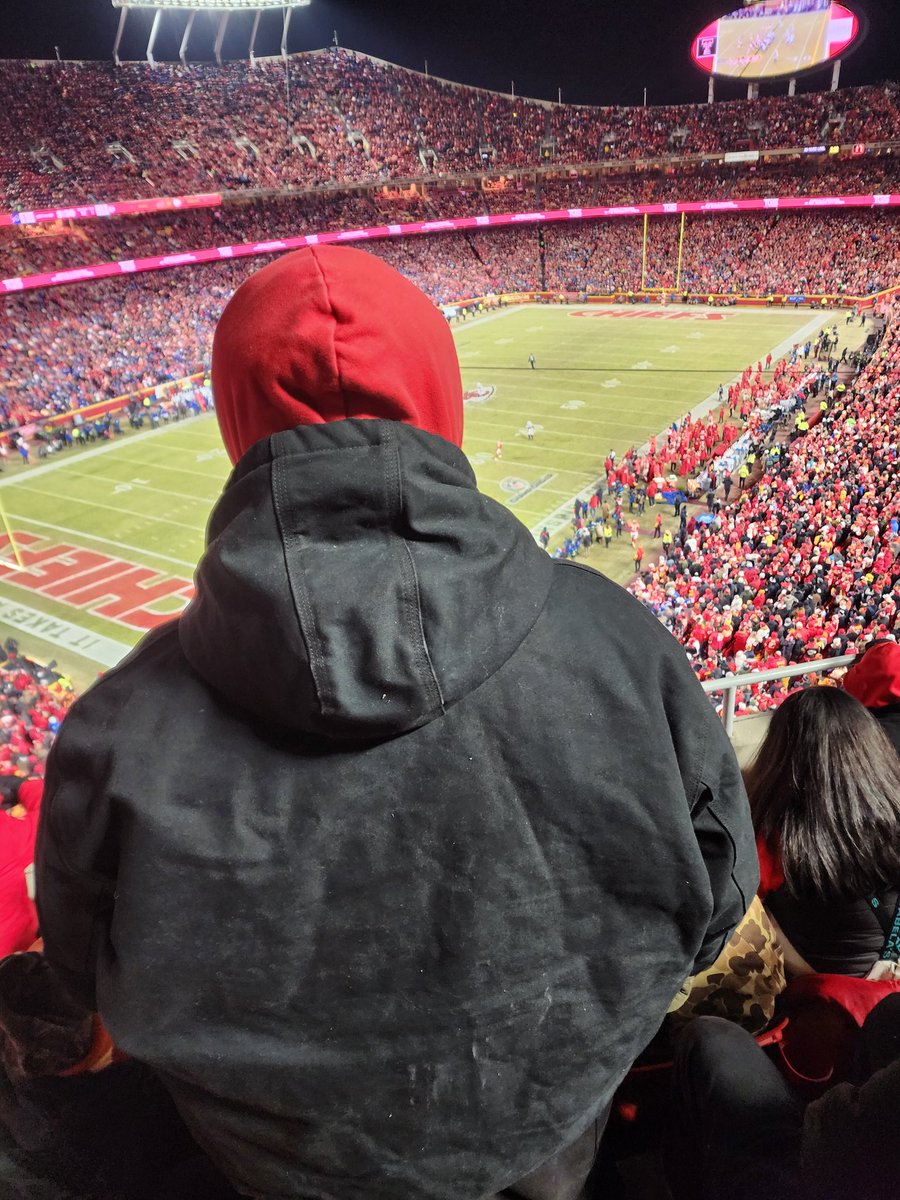 Remember that <a href="/GoldenKnights/">Vegas Golden Knights</a> game i stood the whole time!
#happyplace <a href="/Chiefs/">Kansas City Chiefs</a>