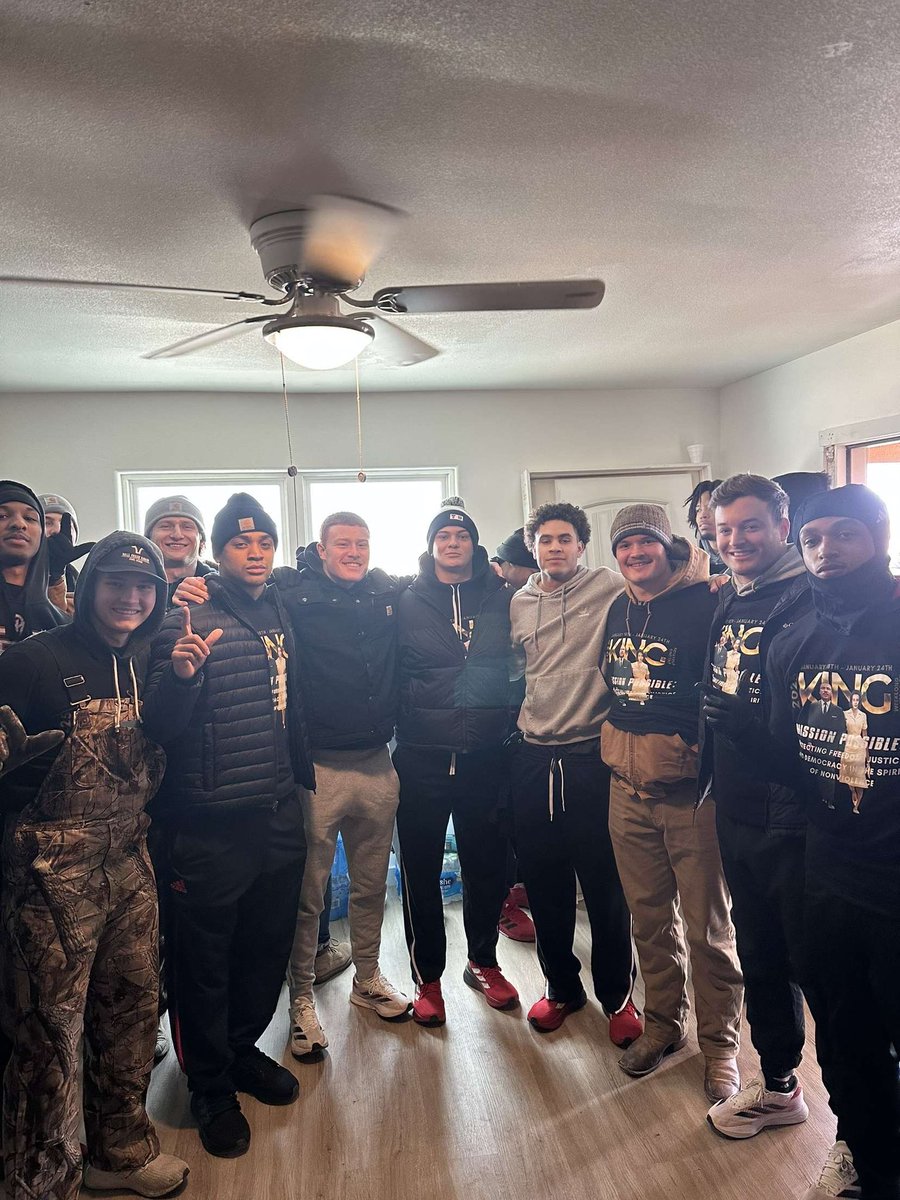 Luke Dillingham tweet media