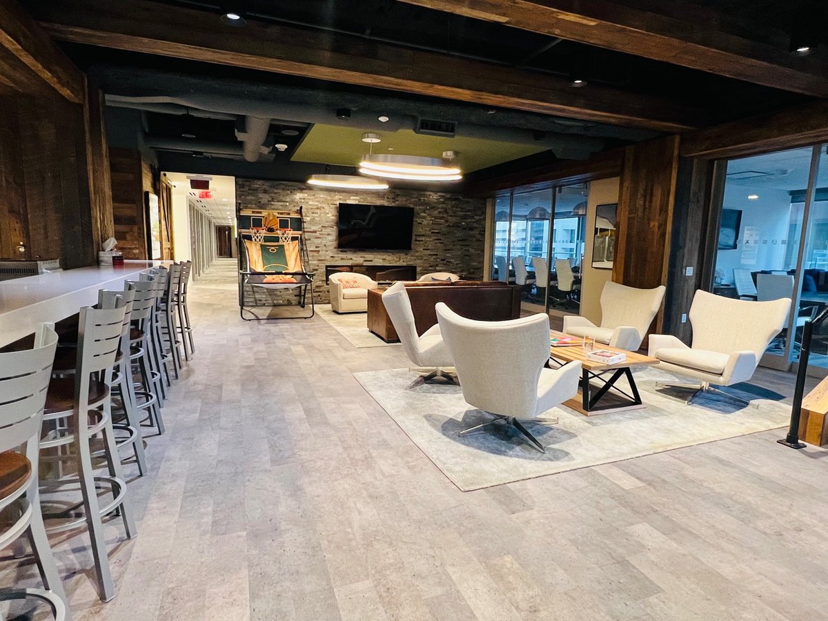 PDEtrade's tweet photo. The PDE is thrilled to be partnering with Tactix for our next networking happy hour. Check out the beautiful meeting space and register now at https://t.co/MgsEGfBIlx
#lifesciences #phillypharma https://t.co/QJtySlMI5X
