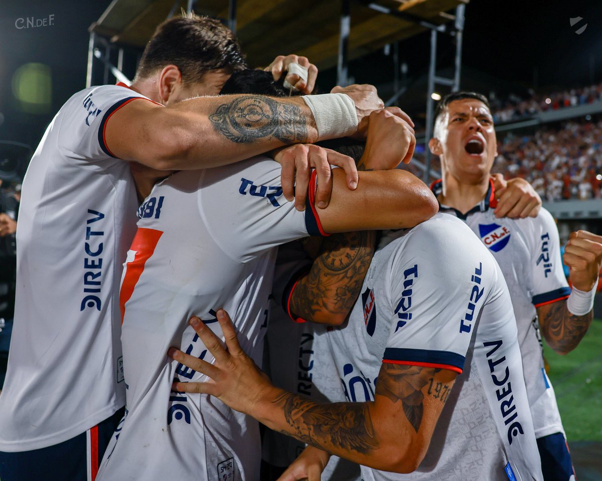 ¡𝗚𝗔𝗔𝗔𝗔𝗔𝗔𝗡𝗢́ 𝗡𝗔𝗖𝗜𝗢𝗡𝗔𝗟! 🔵⚪️🔴

#Nacional 2️⃣ - 1️⃣ Peñarol

⚽️ Nicolás López
⚽️ Jeremía Recoba

#JuegaNacional