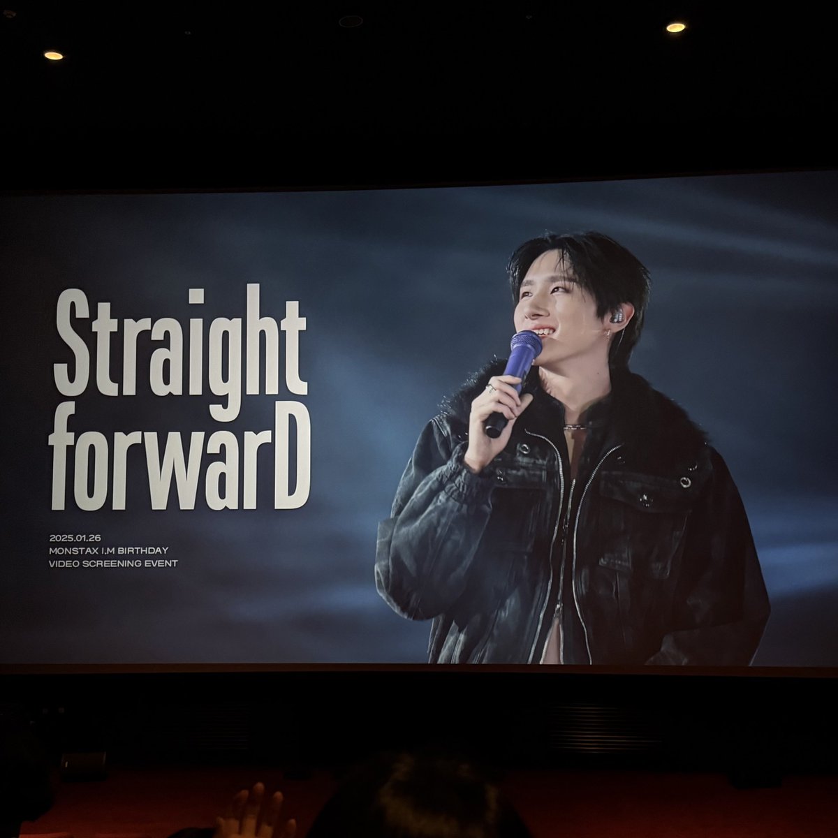 무대 위에서 반짝반짝 빛나는 창균이 모습을 스크린으로 크게 볼 수 있다니ㅜㅜ 벅차고 행복해써요🥹💜

📍인디스페이스

#간단명료하게_창균