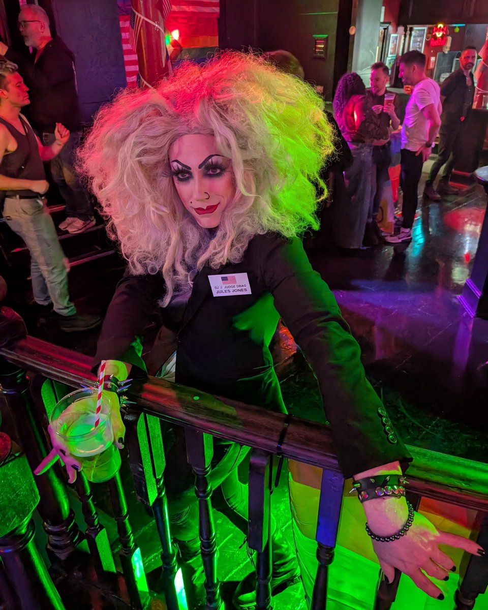 FutureFemaleProject tweet media