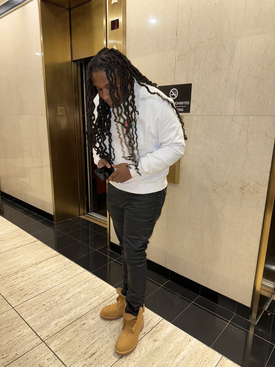 fbgrestjustinn's tweet photo. #Freebandzz https://t.co/RI52dNvbMt