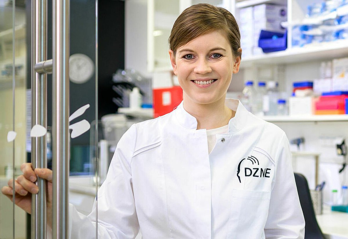 Computational Systems Neuroscience (@nawrot_group) on Twitter photo --- Seminar in #Neuroscience ---
Functional diversity of inhibitory amygdala microcircuits
🗣 Dr. Sabine Krabbe, DZNE, Bonn
📅 Jan 27, 2025 - 16:00
Lecture Hall, Biocenter, <a href="/UniCologne/">Universität zu Köln</a>
zoologie.uni-koeln.de/forschung/ne...
<a href="/IbehaveNetwork/">iBehave Network</a> <a href="/crc1451/">CRC1451</a> <a href="/SaKrabbe/">Sabine Krabbe</a> --- Seminar in #Neuroscience ---
Functional diversity of inhibitory amygdala microcircuits
🗣 Dr. Sabine Krabbe, DZNE, Bonn
📅 Jan 27, 2025 - 16:00
Lecture Hall, Biocenter, <a href="/UniCologne/">Universität zu Köln</a>
zoologie.uni-koeln.de/forschung/ne...
<a href="/IbehaveNetwork/">iBehave Network</a> <a href="/crc1451/">CRC1451</a> <a href="/SaKrabbe/">Sabine Krabbe</a>