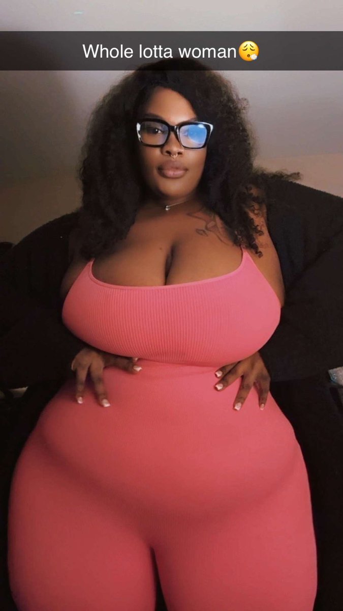 curvynshit's tweet photo. 😌 https://t.co/k6pZERt7LY