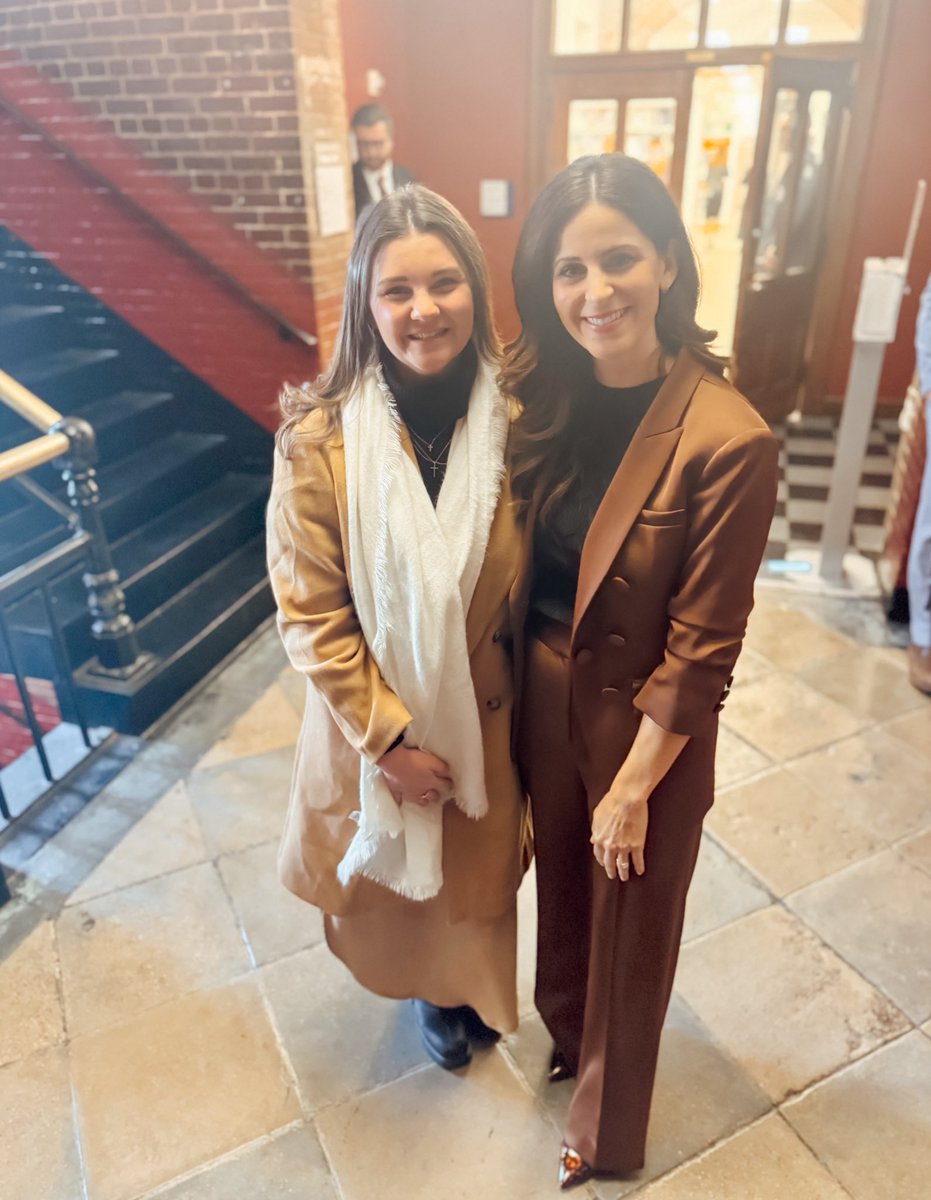 Samantha D. tweet media