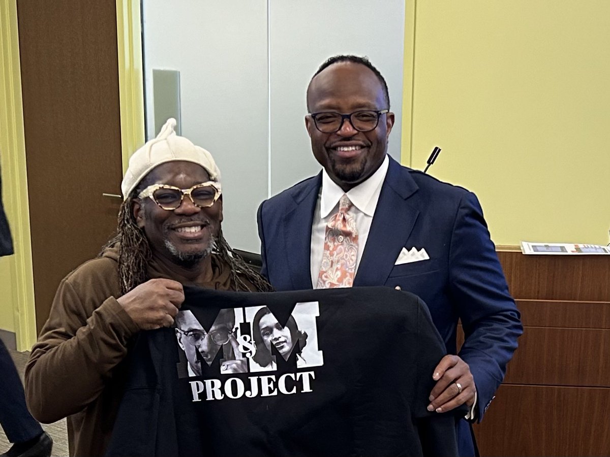 Did you know about the M&amp;M Project?  It’s history in the making. <a href="/MClarkEagles/">Michele Clark Academic Prep High School</a> and <a href="/MX_College/">Malcolm X College</a> will first time have students graduating with HS Diploma and AA. <a href="/CPSCEdoBogdana/">Bogdana Chkoumbova</a> <a href="/Chancellor_Juan/">Chancellor Salgado</a> <a href="/TheFundChicago/">The Chicago Public Education Fund</a> <a href="/EToddBreland/">ElizabethToddBreland</a> <a href="/evanFmoore/">Evan F. Moore</a> <a href="/LtGovStratton/">Lt. Governor Juliana Stratton</a> <a href="/janicejackson/">Janice K. Jackson</a> <a href="/BpopeTV/">Brandon Pope TV</a>