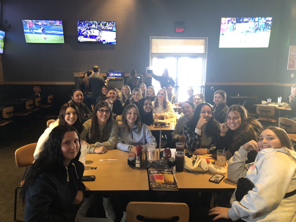 NortheasternGBB's tweet photo. We are ready for #SectionalDraw Sunday and the @IHSAA1 Pairings Show on @IHSAAtv 🔰🗡️ #AlwaysUs https://t.co/5U0d2KJk9k