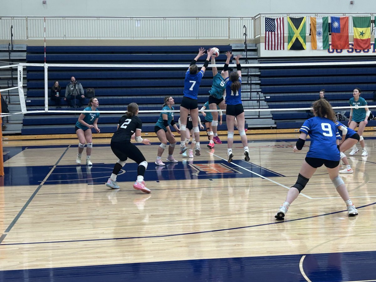 depaolo_to46859's tweet photo. The 18u Northside VBC found some momentum yesterday after a slow start and carried it into bracket play today to finish as the silver bracket champions.  ⁦@KaiaDePaolo⁩ (#7) and her teammates showed some impressive net play.  #NorthsideVBC #champs #BigCityLuau https://t.co/oMFYe5Tj3w