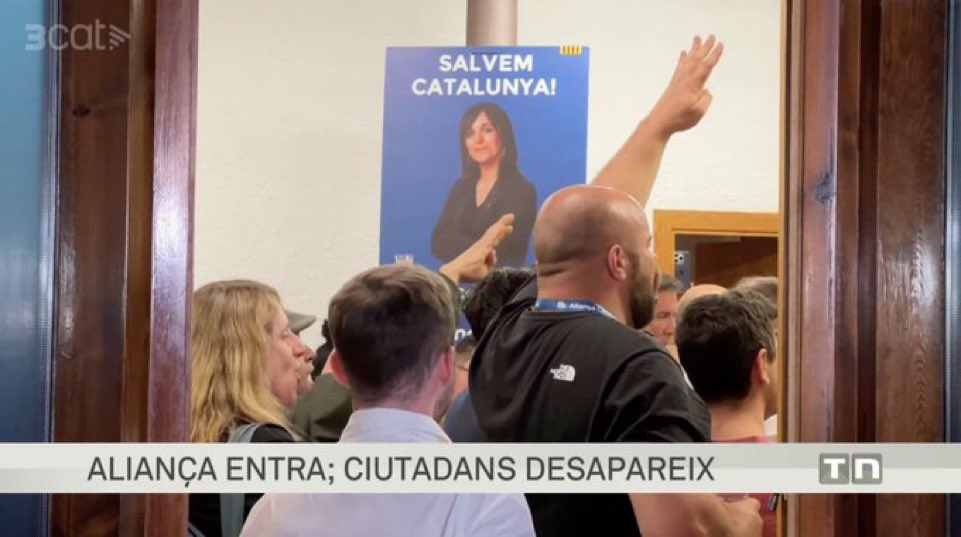 pauma__'s tweet photo. “L’esquerra no teniu dret a decidir qui és o no és feixista”. 

AC: https://t.co/UBQUx9RsrZ
