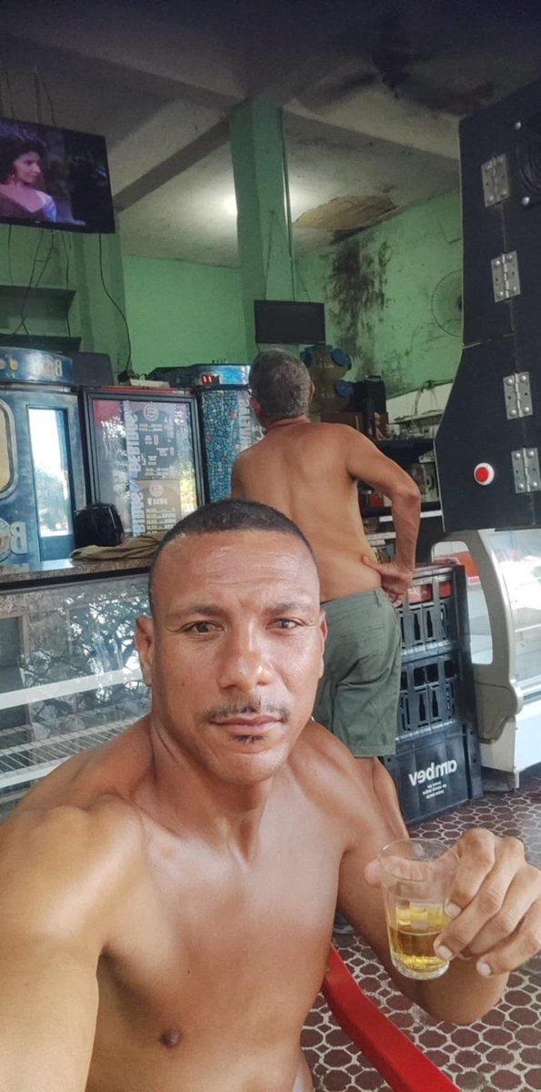 FabrcioPaz4's tweet photo. Enganando machos na internet!
Henrique carioca gostoso😍 https://t.co/nyzBpnTcIg